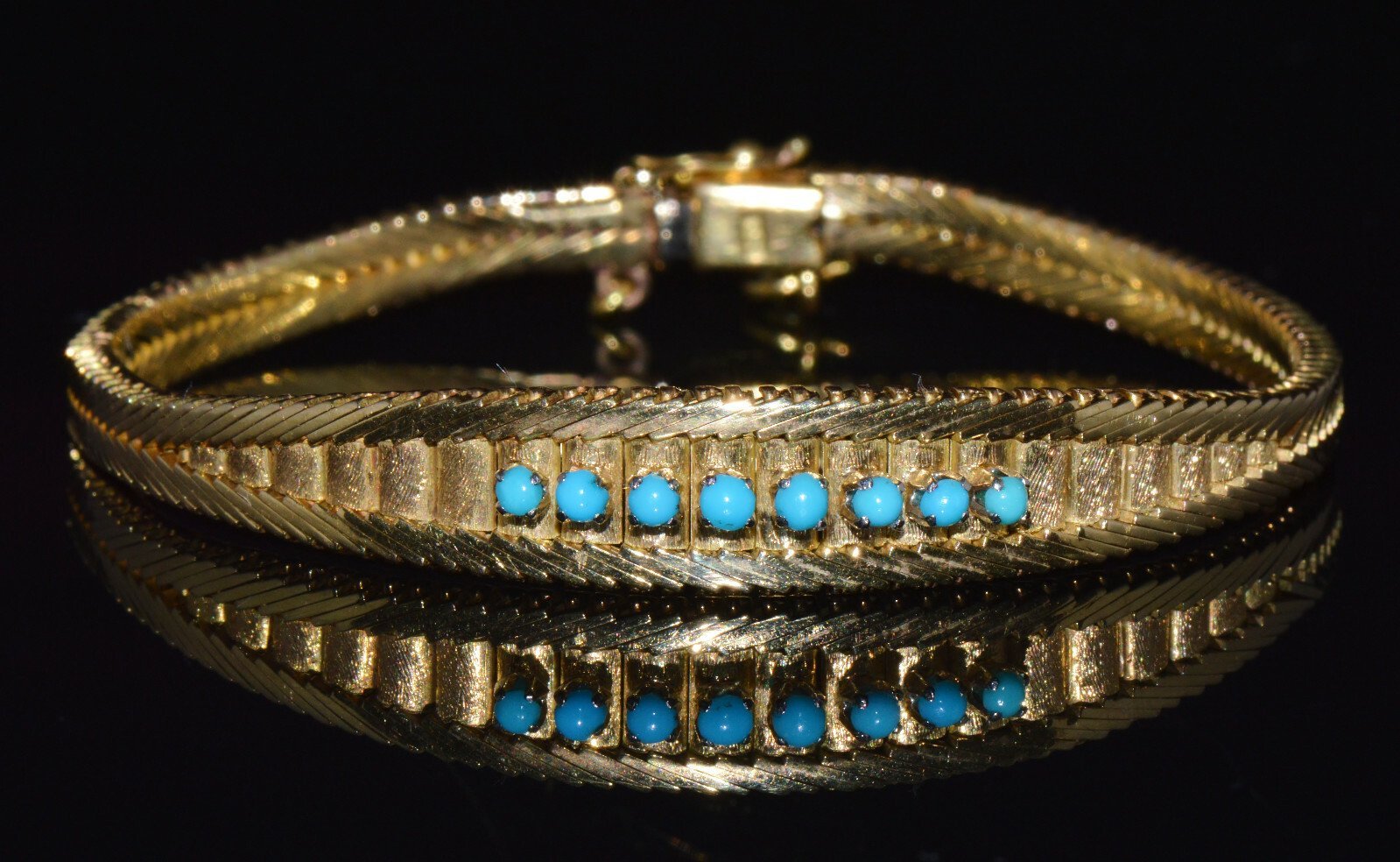 Vintage Solid 18K Gold & Natural Persian Turquoise Bracelet