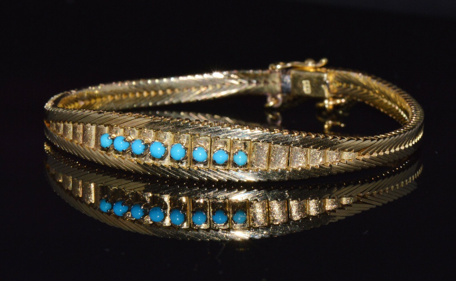 Vintage Solid 18K Gold & Natural Persian Turquoise Bracelet